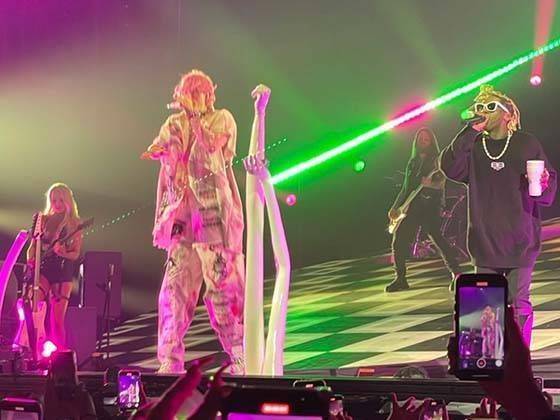 Machine Gun Kelly & Wiz Khalifa